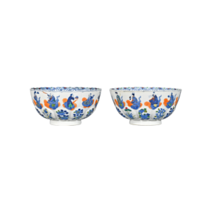 Lot 27: Polychrome and Gilt Bowl with Scalloped Rim 五彩描金人物纹花口碗 - Image 3