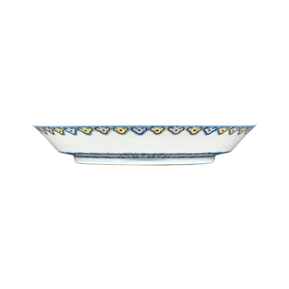 Lot 46: Doucai Dish Depicting a Dragon Teaching Its Young 斗彩苍龙教子图折腰盘
