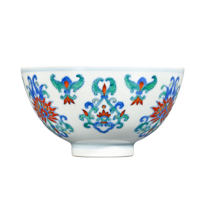 Lot 57: Doucai Bowl with Honeysuckle Pattern 斗彩忍冬纹碗