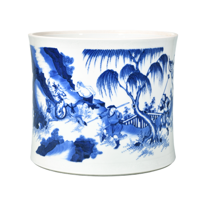 Lot 61: Blue and White Brush Pot Depicting Xiao He Pursuing Han Xin Under the Moon 青花萧何月下追韩信人物纹笔筒