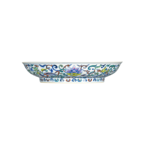 Lot 64:  Doucai Dish with Floral Scroll Design 斗彩缠枝花卉纹盘 - Image 3