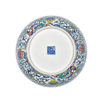 Lot 64: Doucai Dish with Floral Scroll Design 斗彩缠枝花卉纹盘